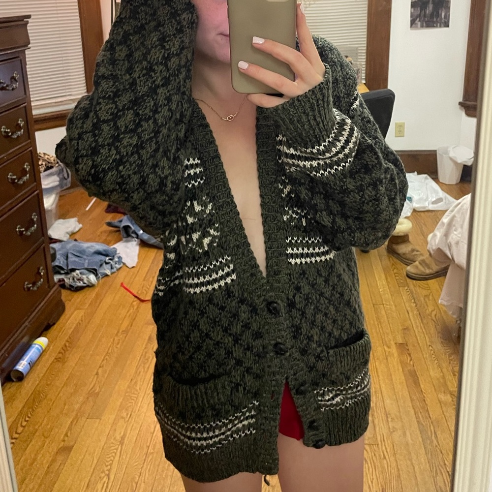 VINTAGE SWEATER